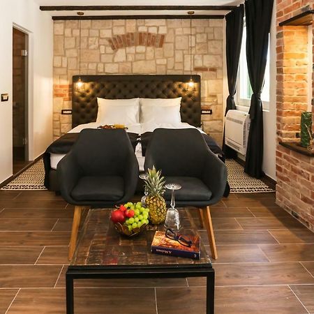 Luxury Rooms Dino Split Exterior photo
