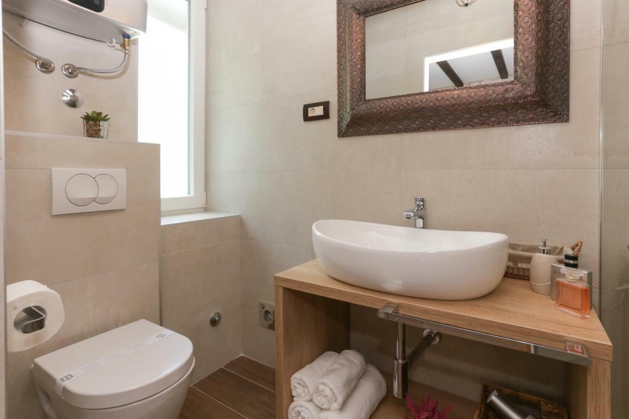 Luxury Rooms Dino Split Exterior photo