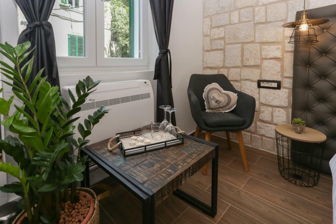 Luxury Rooms Dino Split Exterior photo