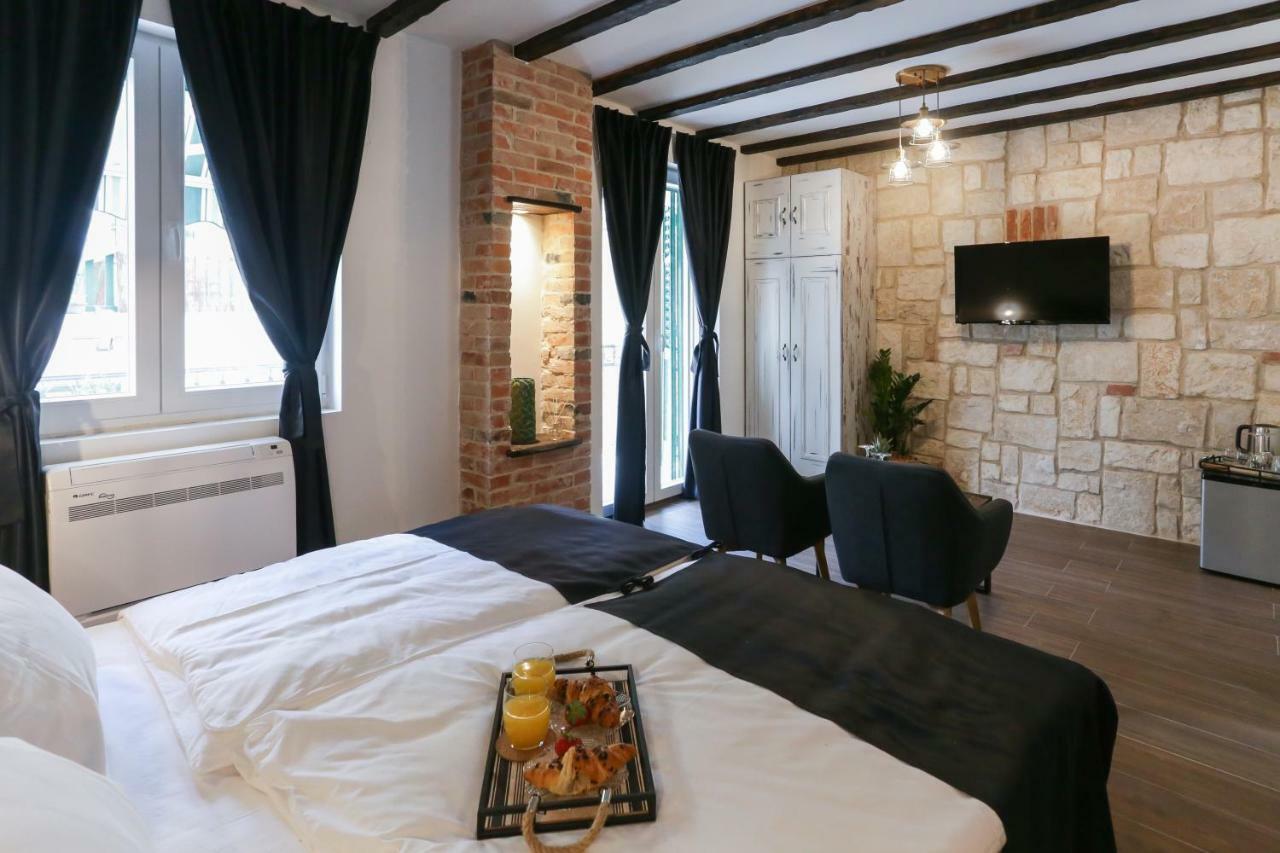 Luxury Rooms Dino Split Exterior photo
