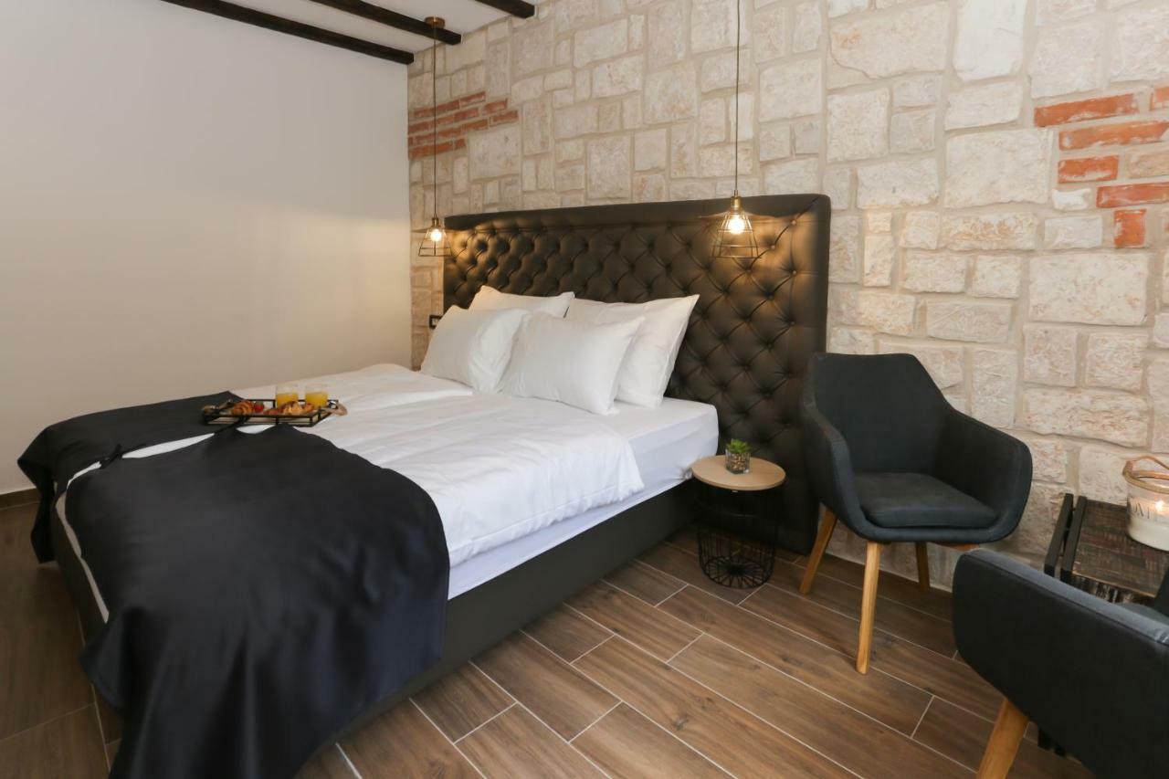 Luxury Rooms Dino Split Exterior photo