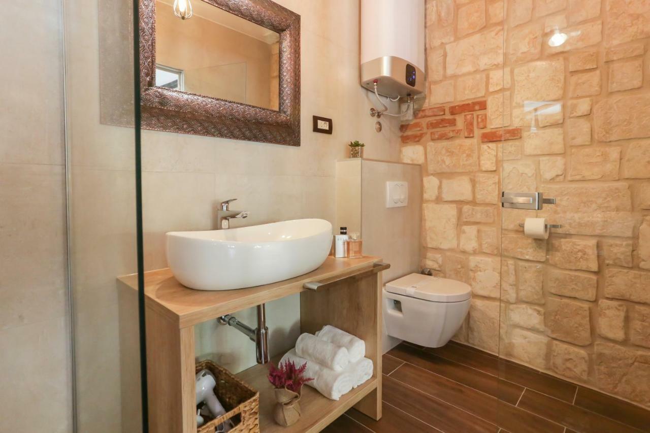 Luxury Rooms Dino Split Exterior photo