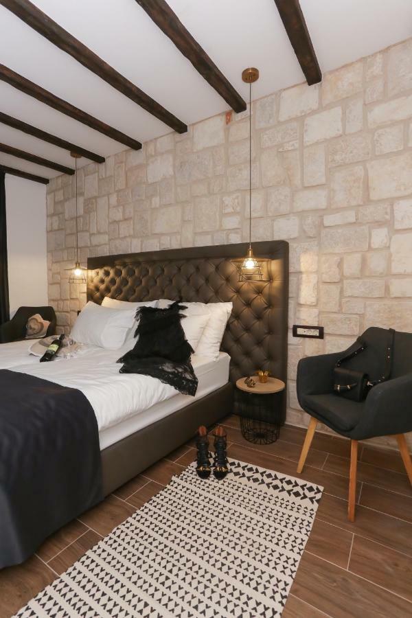 Luxury Rooms Dino Split Exterior photo