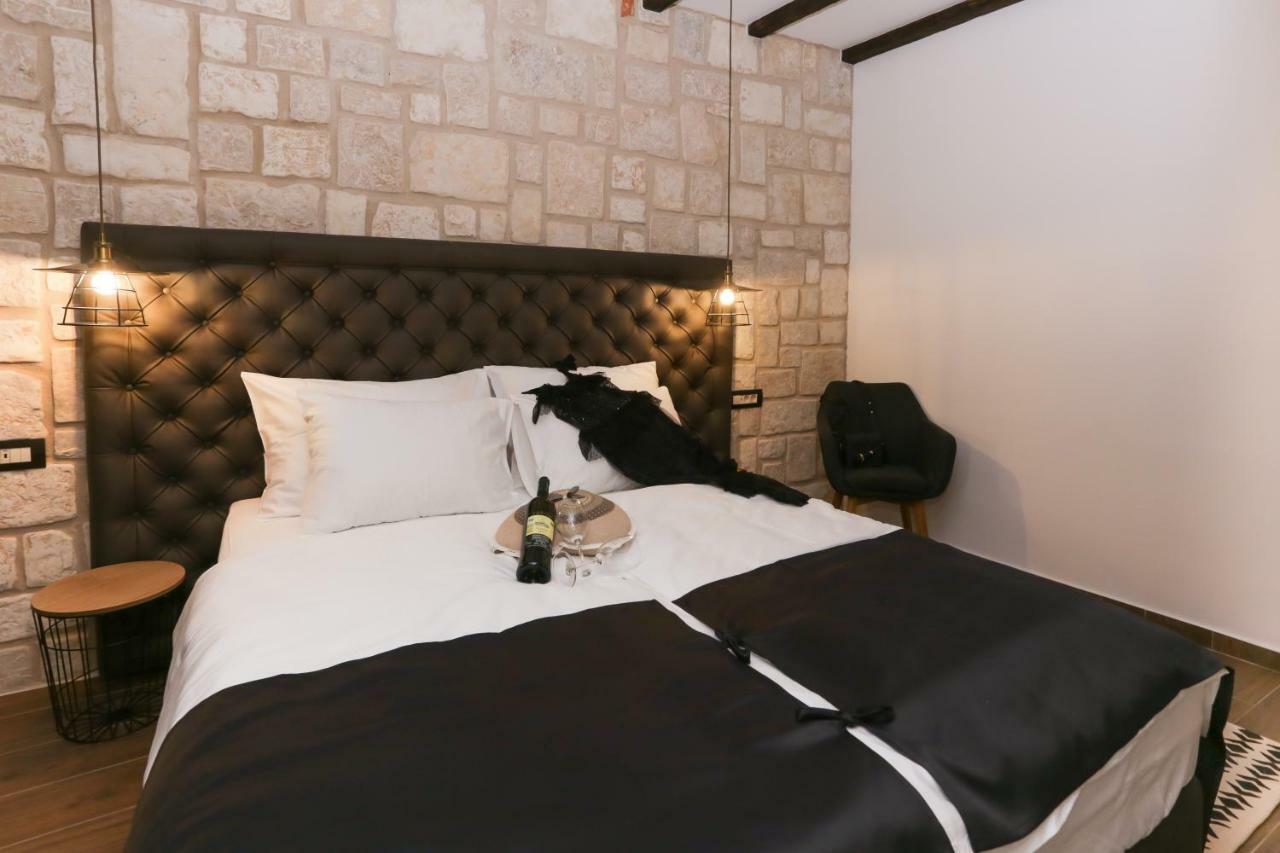 Luxury Rooms Dino Split Exterior photo
